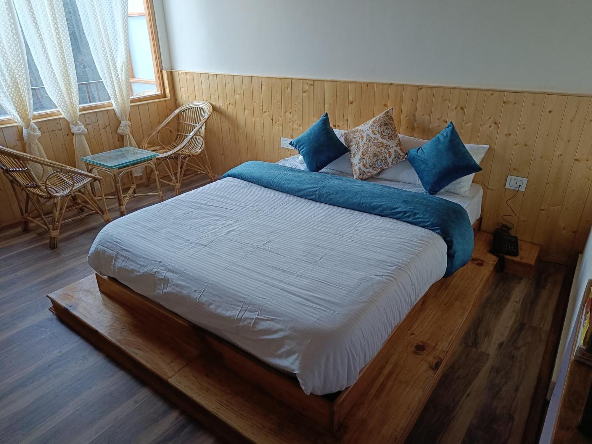 Trimounts-A Boutique Hotel & Wellnes Center In Tirthan Valley Banjār Exterior foto